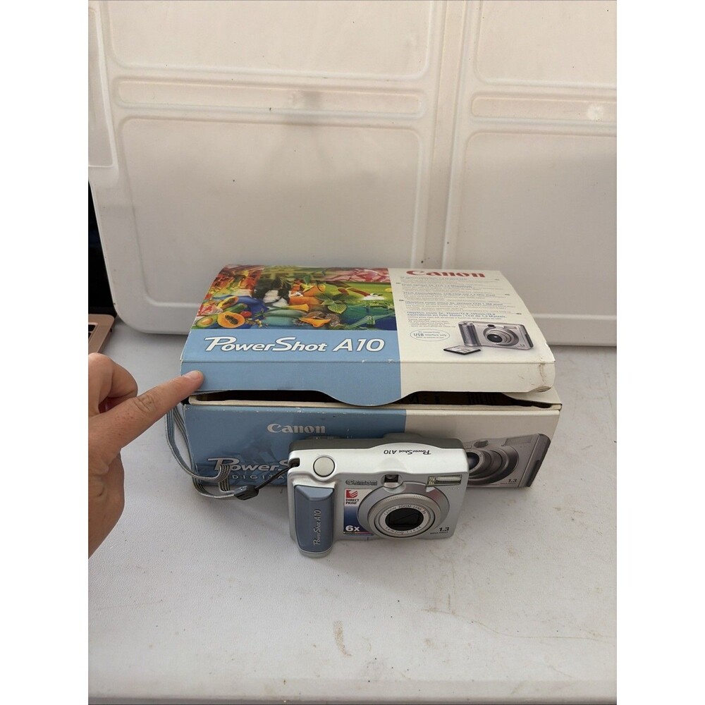 Canon Powershot A10 Digital Point & Shoot w/ CompactFlash FC-8M *tested* No Cord